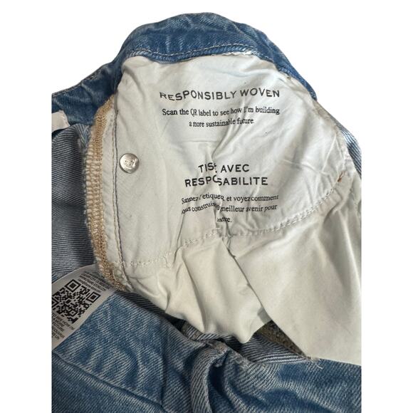 FRAME Le Mini Boot Jeans – Size 28 (Light Wash, Sustainable Fabric) - Picture 4 of 5